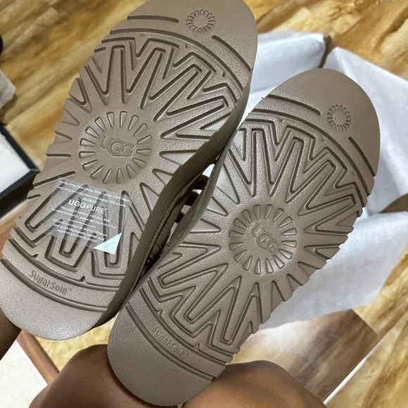 UGG W Classic Dipper - Picture 7 of 8